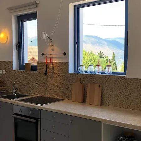 Thea - τhe View 1st Floor Ano Yerakarion