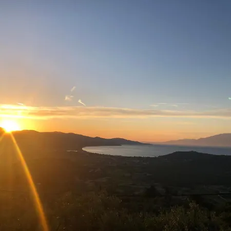 Апартаменты Thea - τhe View 1st Floor Ano Yerakarion